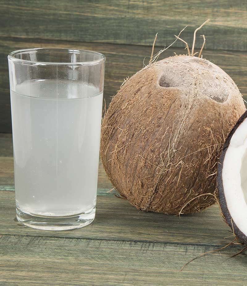 Bondades del agua de coco para deportistas