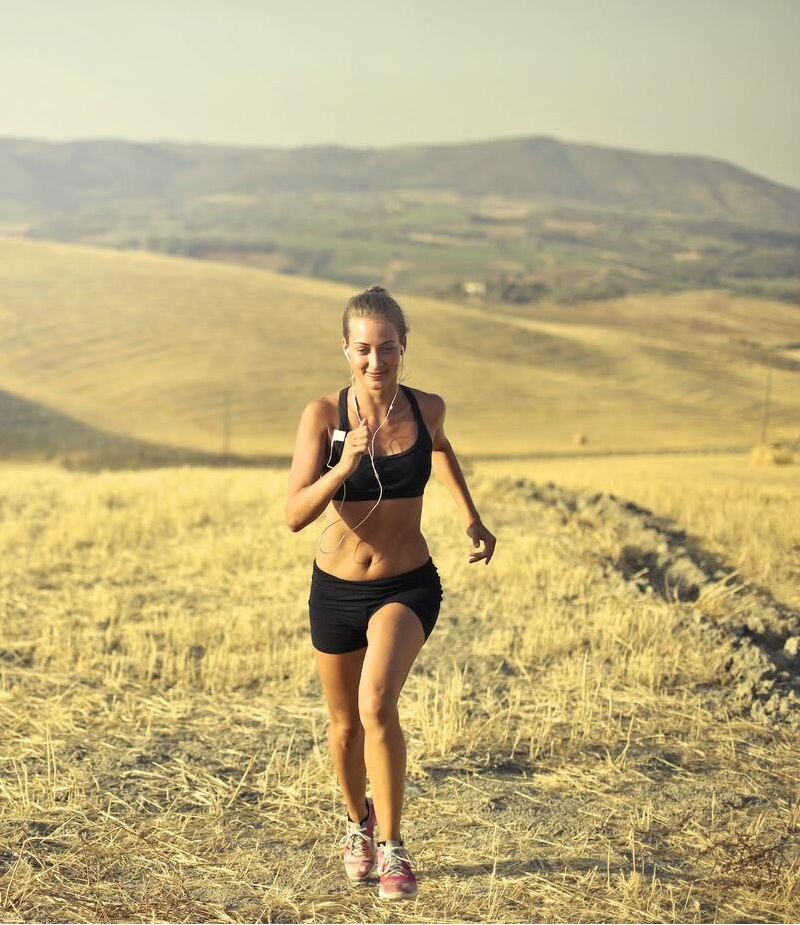 Correr en la montaña: técnicas y consejos