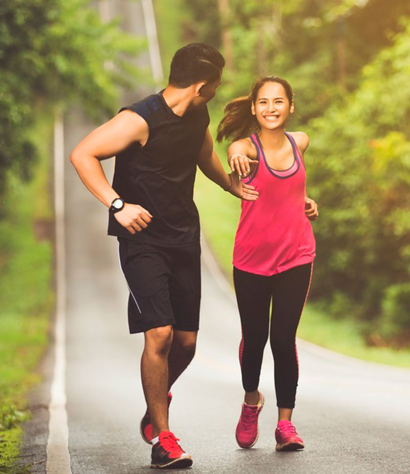 Beneficios de ejercitarte en compañía