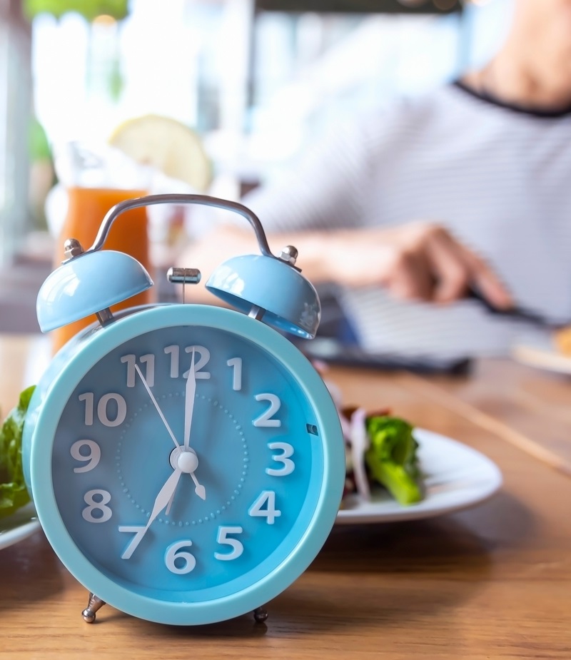 Cómo implementar el ayuno intermitente