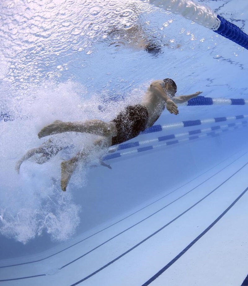 Nadar tonifica y mejora la circulación