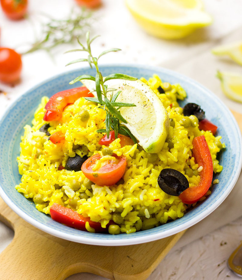 Paella al estilo vegano: exquisita y colorida