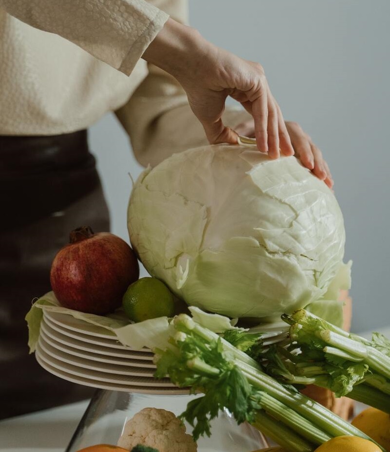 Rollitos de col rellenos de arroz y vegetales