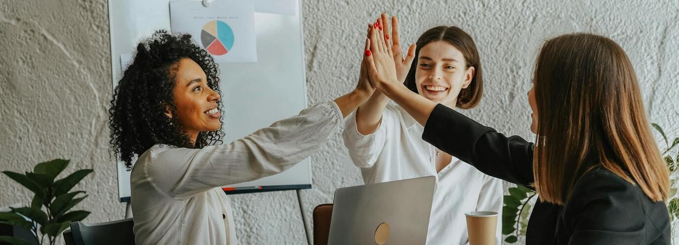 Sororidad: la nueva fuerza femenina